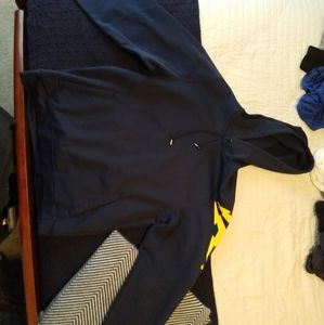 Nike therma fit hoodie